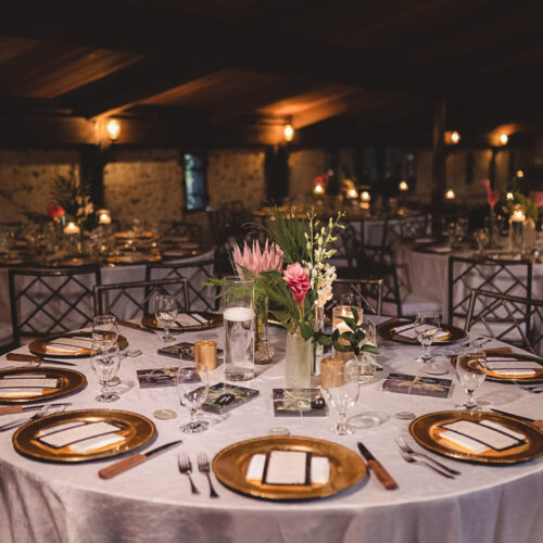 111-D22A0737 A dinning table for guests on wedding